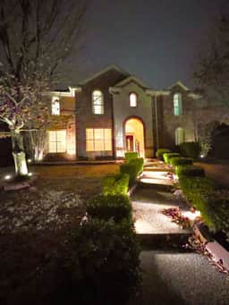 Modern Spacious 7 BR Movie, Game Room & King Beds