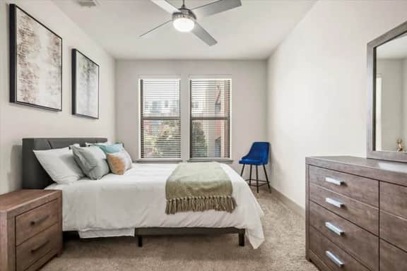Modern 2BR/2BA Apartment w/ Pool + Smarthome